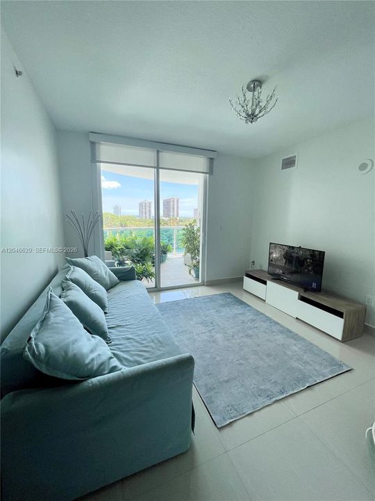 В аренду: $3,550 (2 спален, 2 ванн, 832 Квадратных фут)
