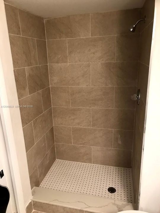 For Rent: $2,399 (2 beds, 2 baths, 1231 Square Feet)