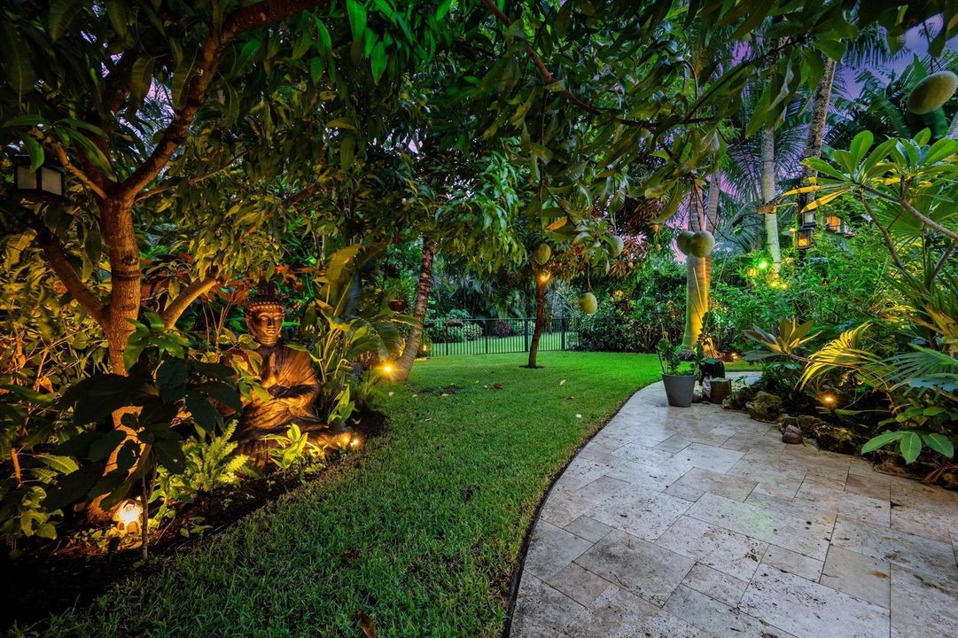 Tranquil Backyard Oasis