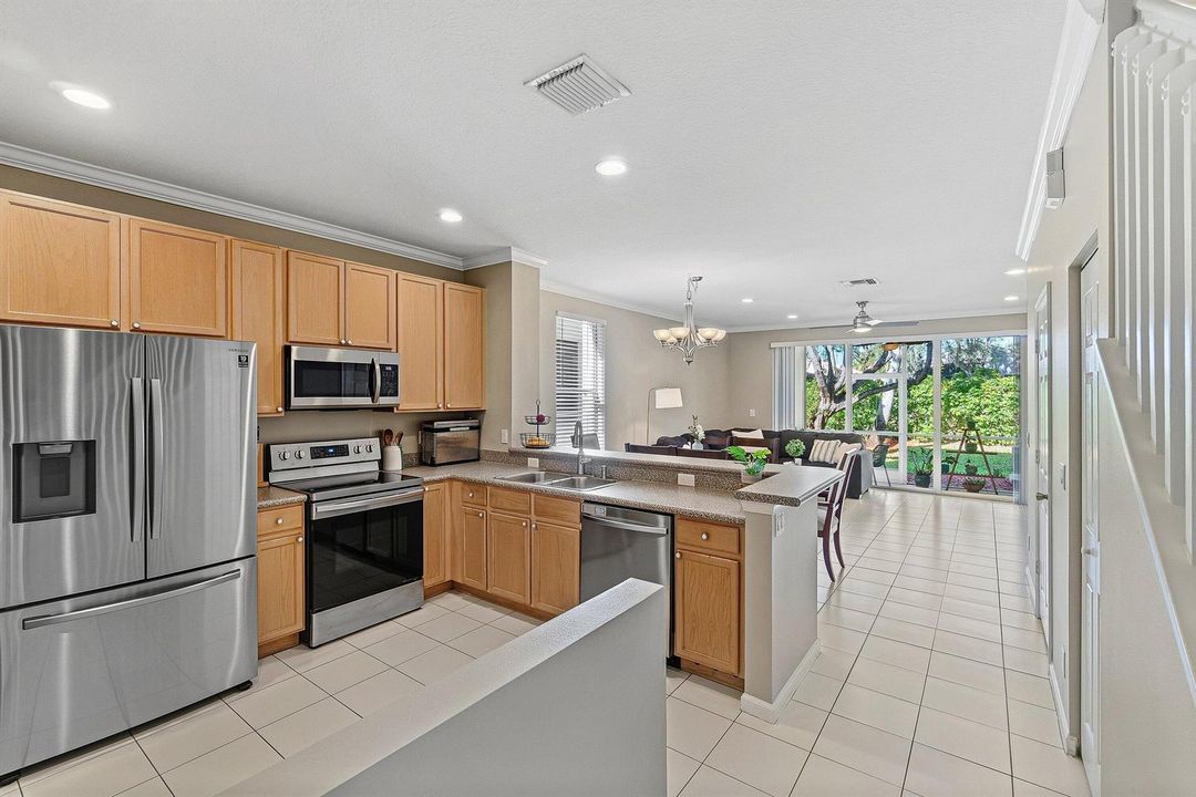 007-9911PortaLeonaLane-BoyntonBeach-FL-3