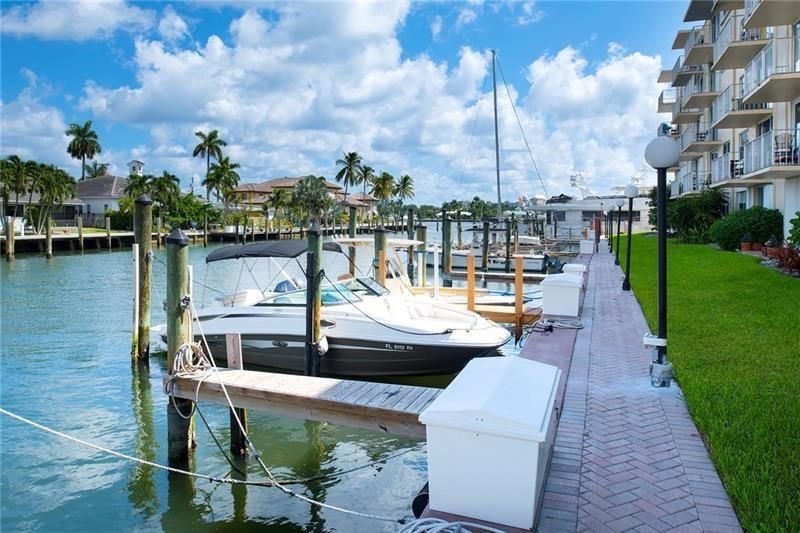 DOCK VIEW