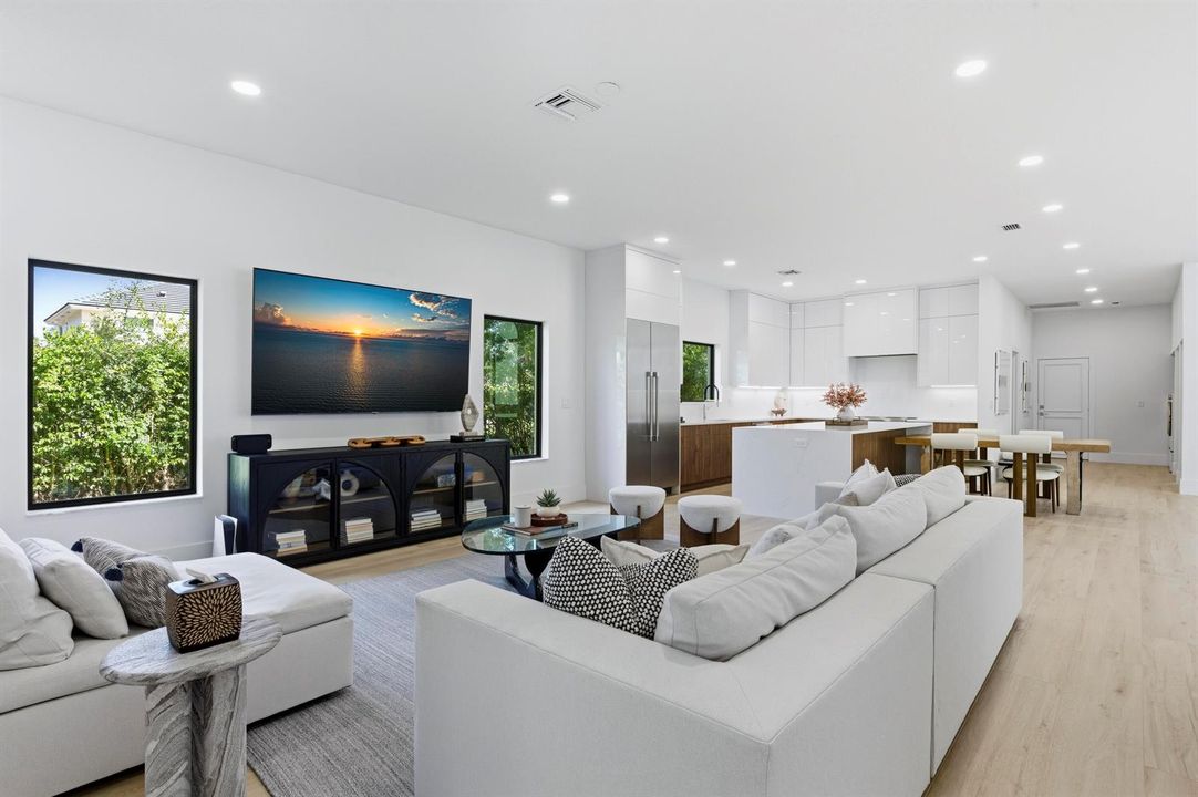 FAMILY ROOM