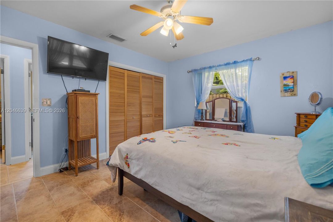 En Venta: $585,000 (3 camas, 2 baños, 1392 Pies cuadrados)