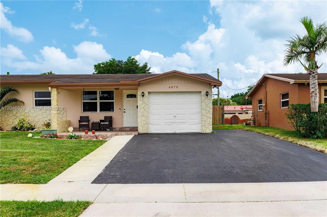 En Venta: $585,000 (3 camas, 2 baños, 1392 Pies cuadrados)