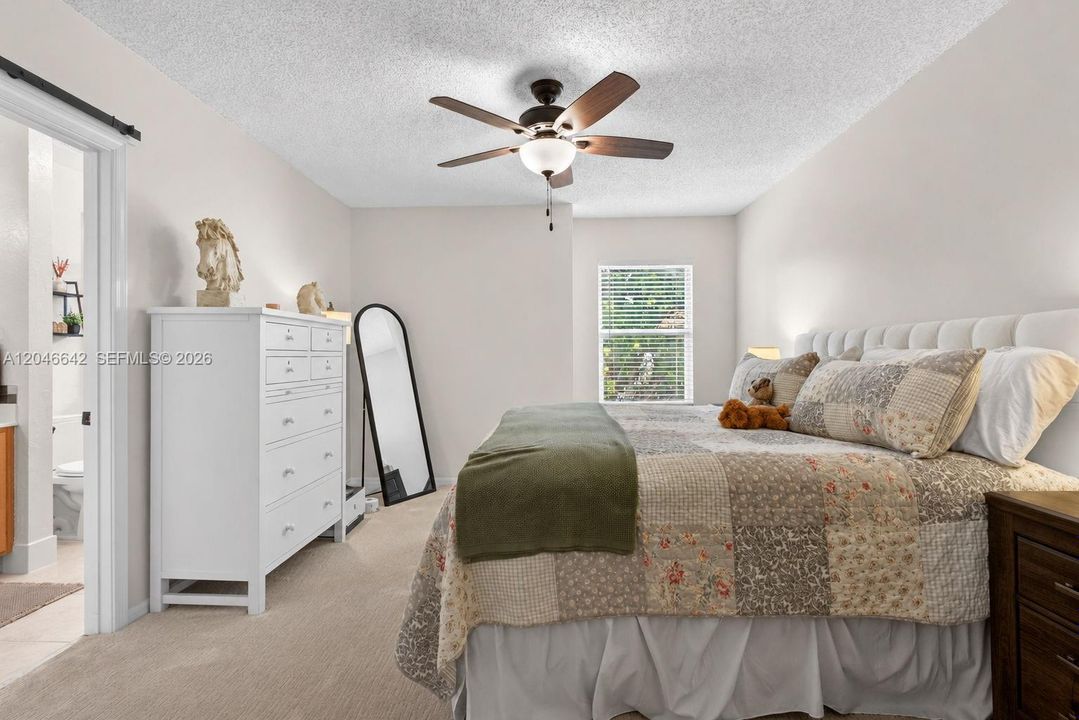 For Sale: $403,999 (2 beds, 2 baths, 1409 Square Feet)