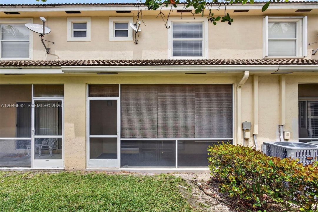 For Sale: $403,999 (2 beds, 2 baths, 1409 Square Feet)