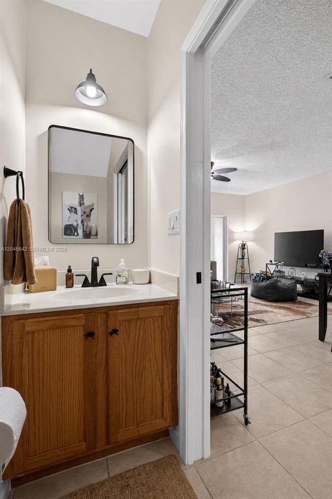 For Sale: $403,999 (2 beds, 2 baths, 1409 Square Feet)