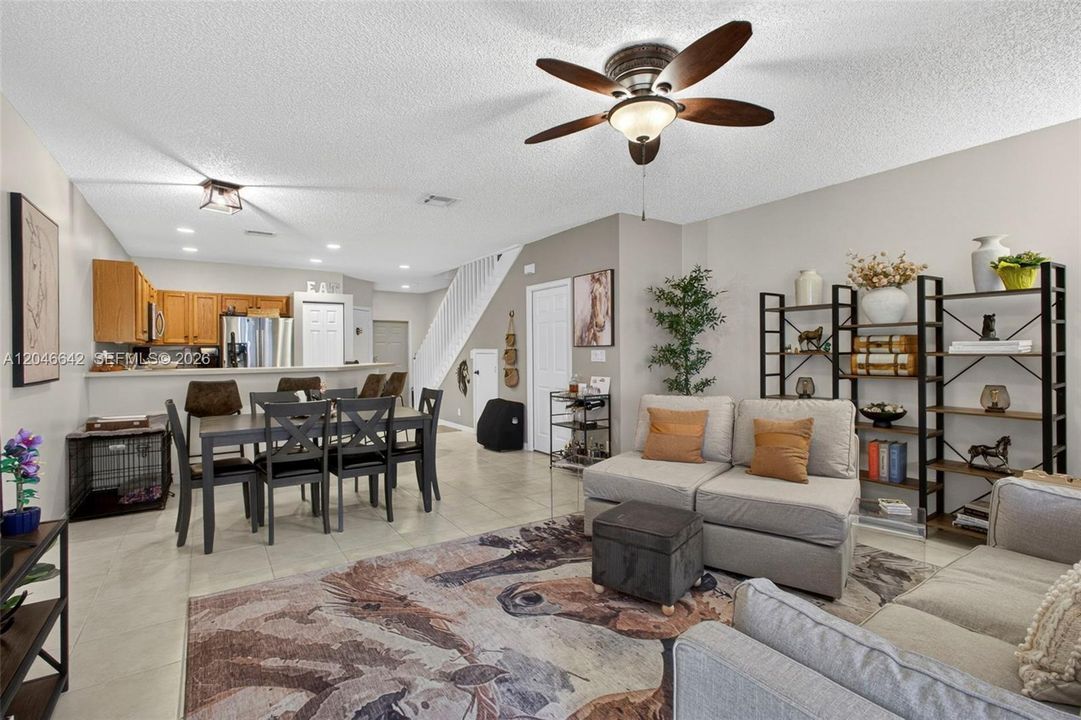 For Sale: $403,999 (2 beds, 2 baths, 1409 Square Feet)
