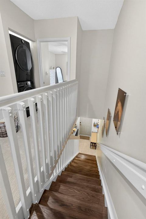 For Sale: $403,999 (2 beds, 2 baths, 1409 Square Feet)