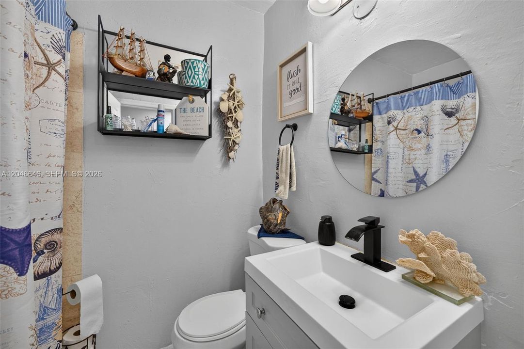 For Sale: $499,000 (4 beds, 2 baths, 1405 Square Feet)