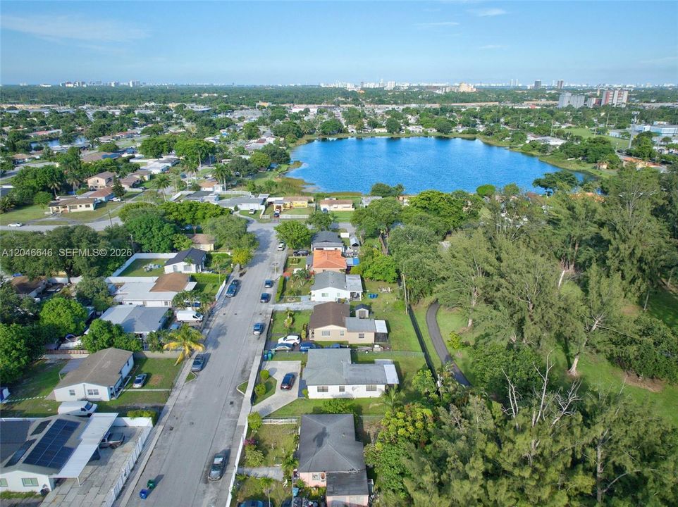 For Sale: $499,000 (4 beds, 2 baths, 1405 Square Feet)