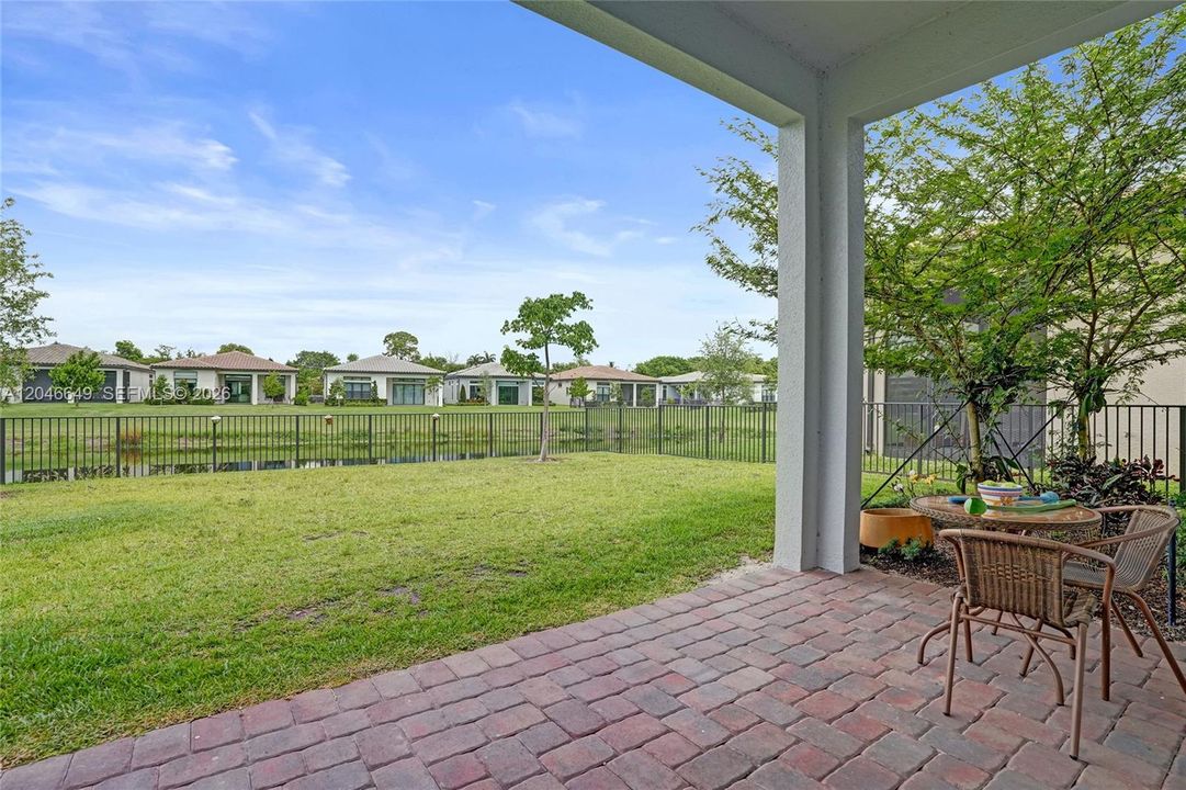 For Sale: $848,800 (3 beds, 2 baths, 1762 Square Feet)