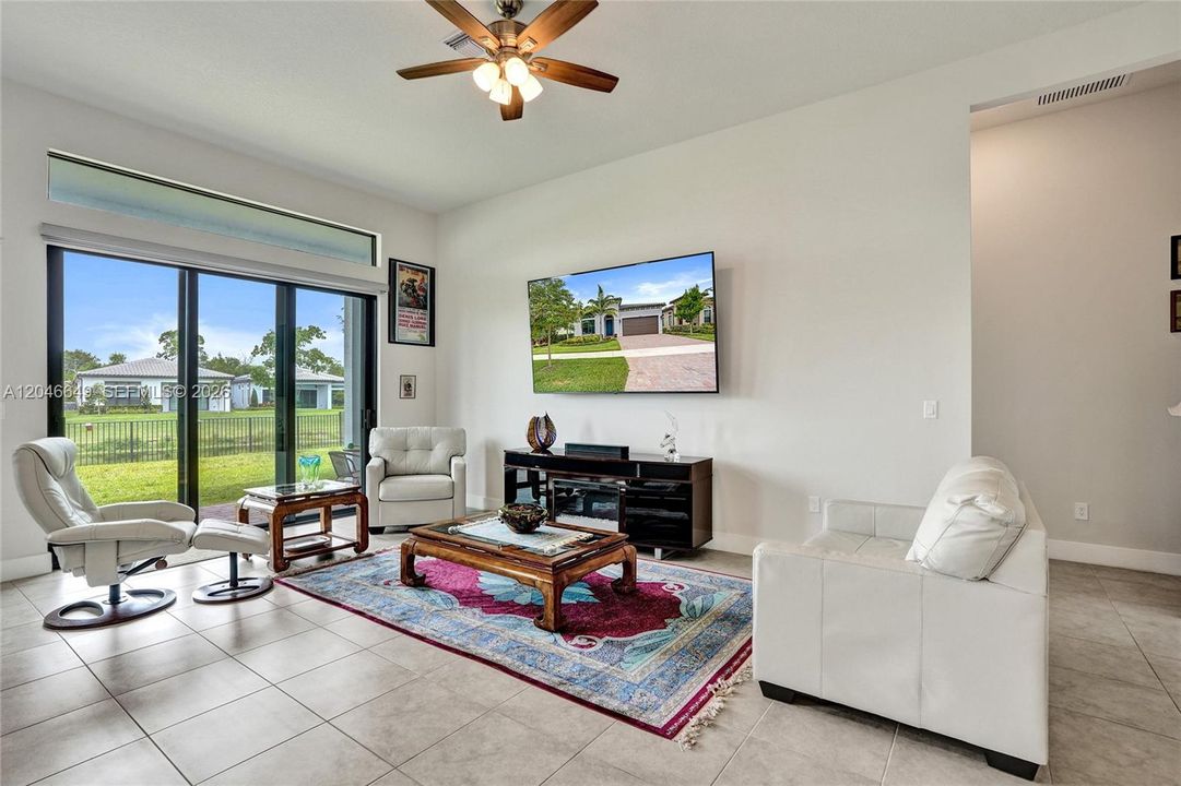 For Sale: $848,800 (3 beds, 2 baths, 1762 Square Feet)