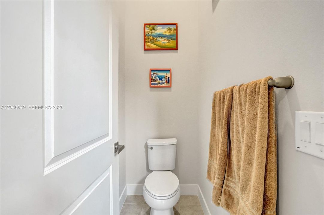 For Sale: $848,800 (3 beds, 2 baths, 1762 Square Feet)