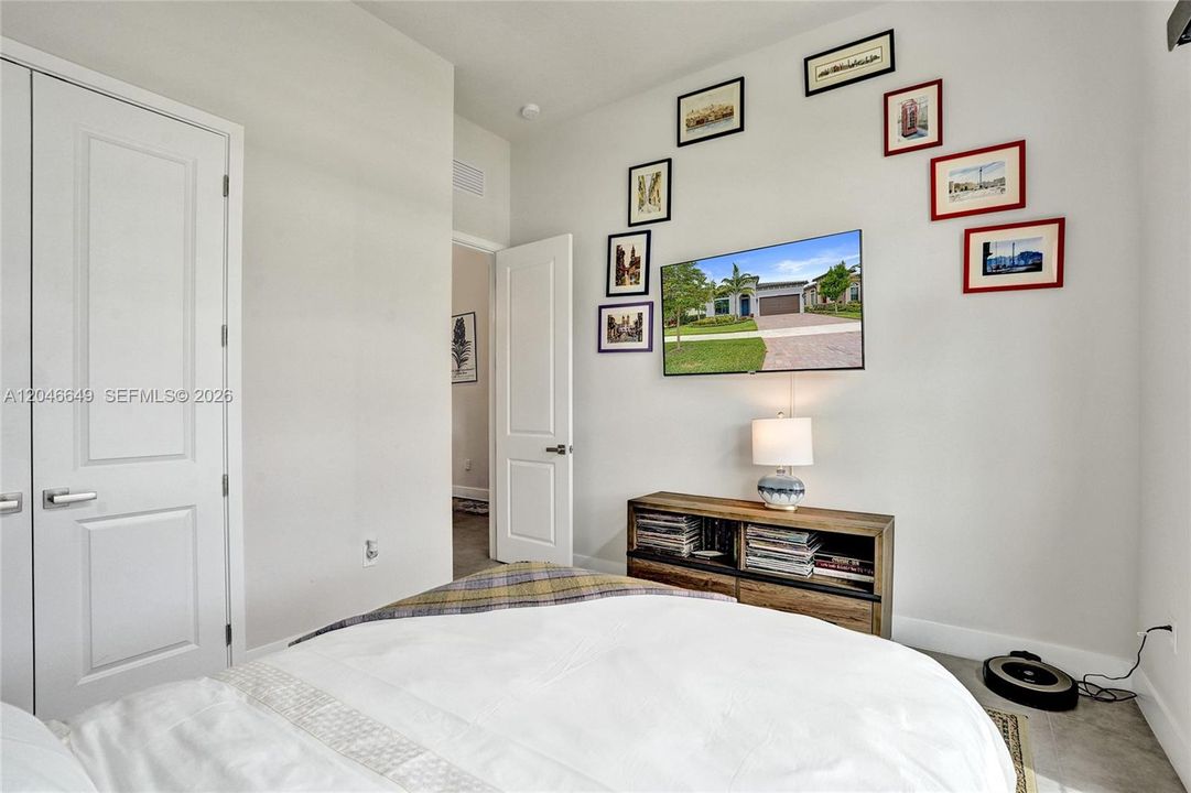 For Sale: $848,800 (3 beds, 2 baths, 1762 Square Feet)