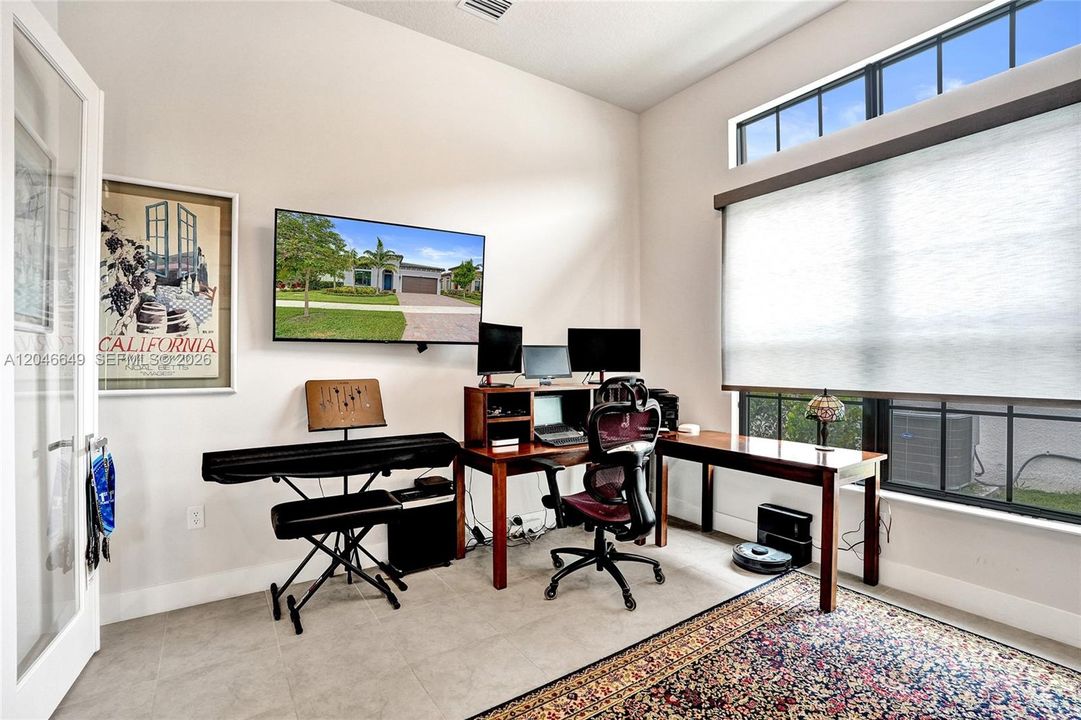For Sale: $848,800 (3 beds, 2 baths, 1762 Square Feet)