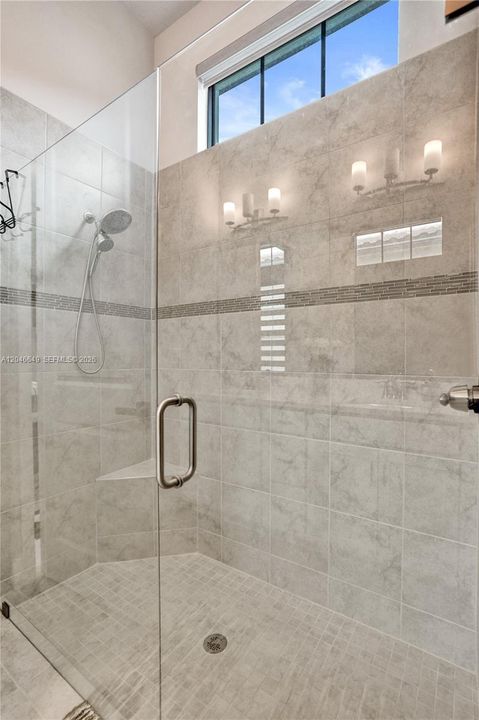 For Sale: $848,800 (3 beds, 2 baths, 1762 Square Feet)