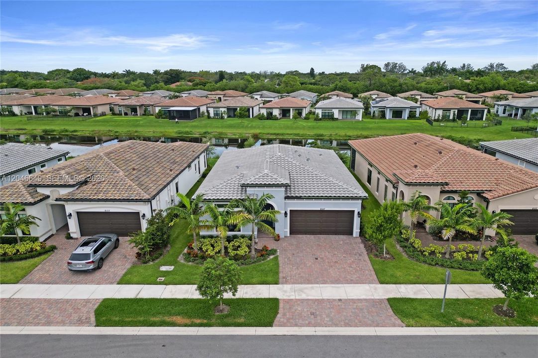 For Sale: $848,800 (3 beds, 2 baths, 1762 Square Feet)