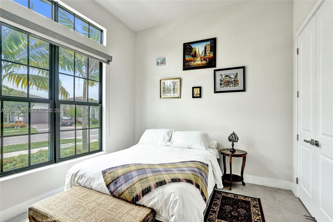 For Sale: $848,800 (3 beds, 2 baths, 1762 Square Feet)