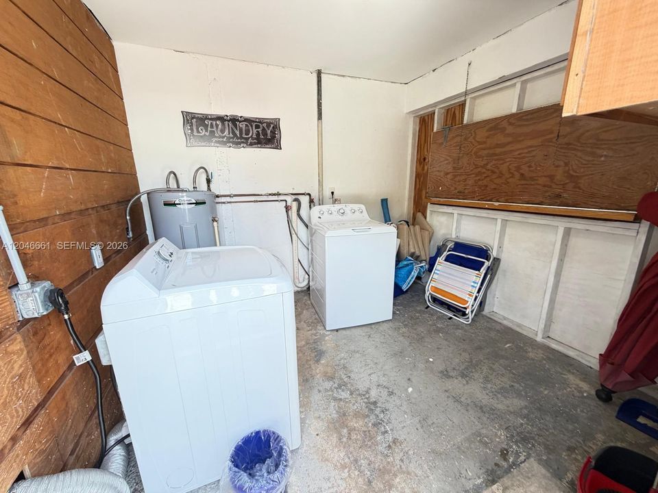 В аренду: $3,000 (2 спален, 1 ванн, 768 Квадратных фут)