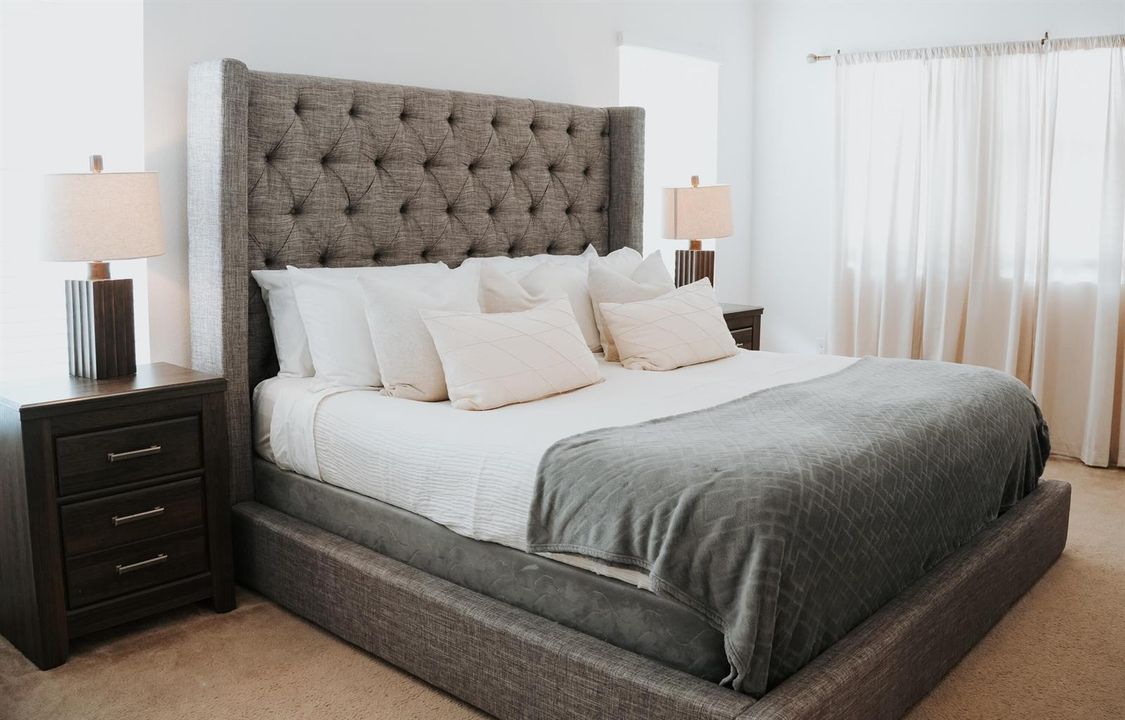 Master bed 2 sec floor