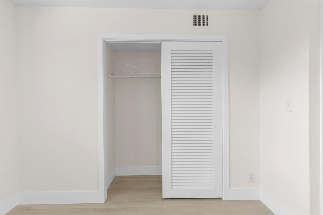 R6II1754