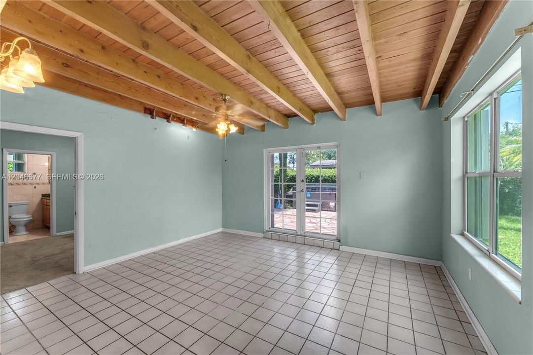 В аренду: $3,500 (4 спален, 3 ванн, 1461 Квадратных фут)