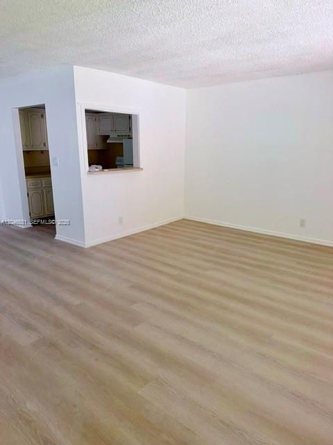 В аренду: $1,450 (1 спален, 1 ванн, 646 Квадратных фут)