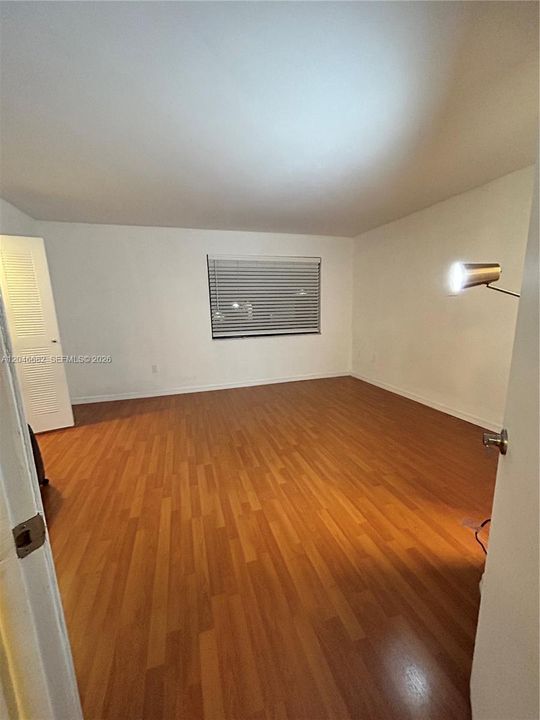 En Renta: $2,400 (2 camas, 2 baños, 1000 Pies cuadrados)
