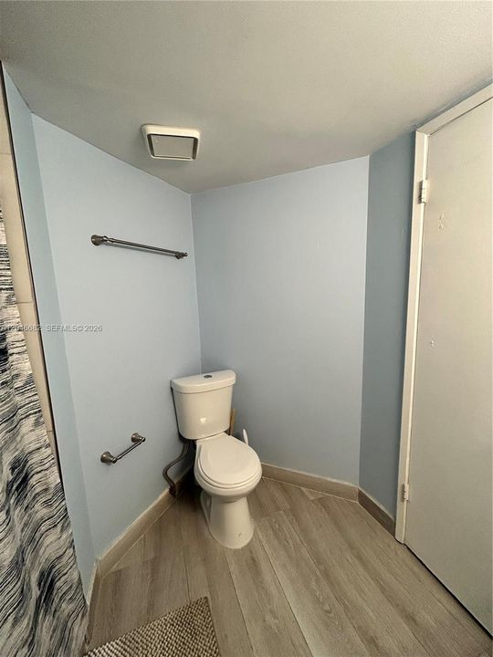 En Renta: $2,400 (2 camas, 2 baños, 1000 Pies cuadrados)