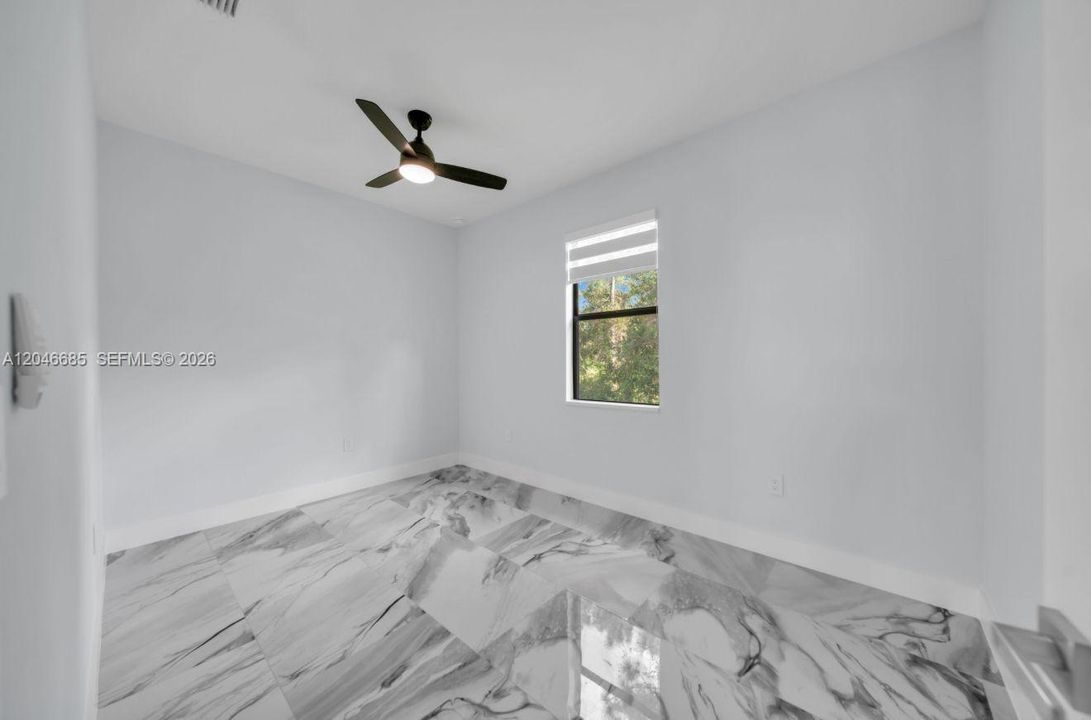 En Venta: $369,900 (3 camas, 2 baños, 0 Pies cuadrados)