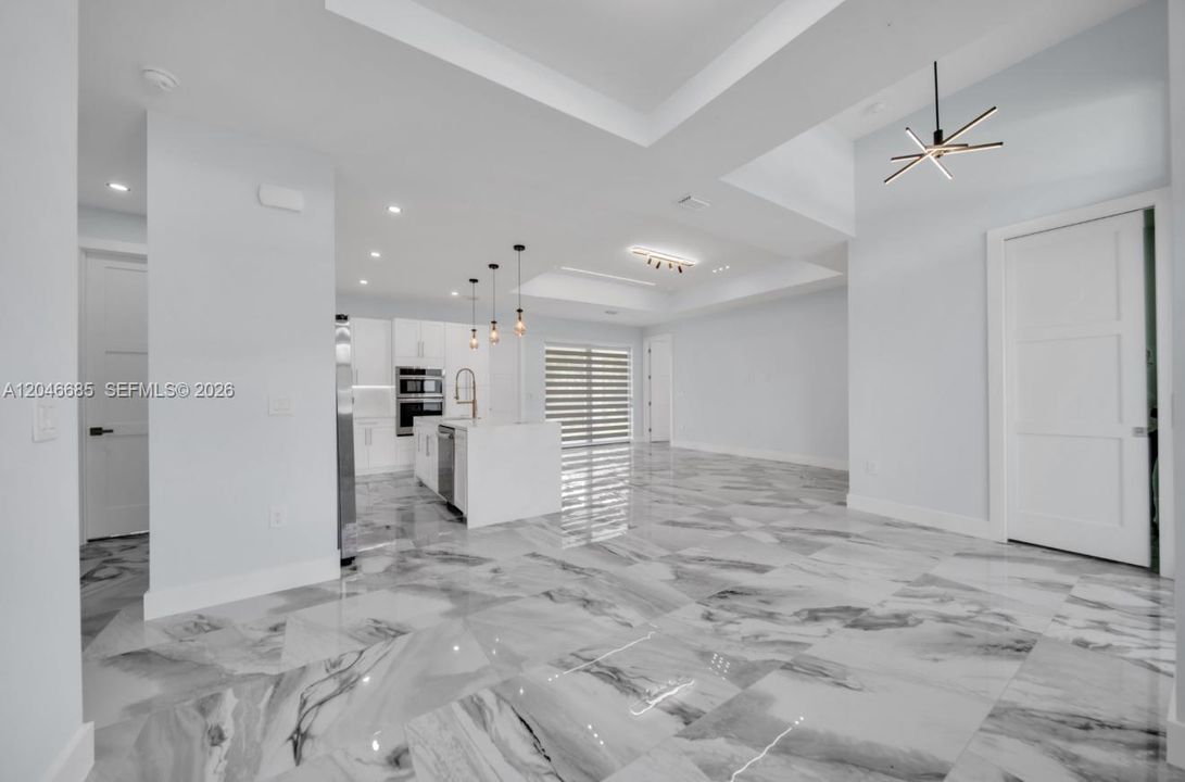 En Venta: $369,900 (3 camas, 2 baños, 0 Pies cuadrados)