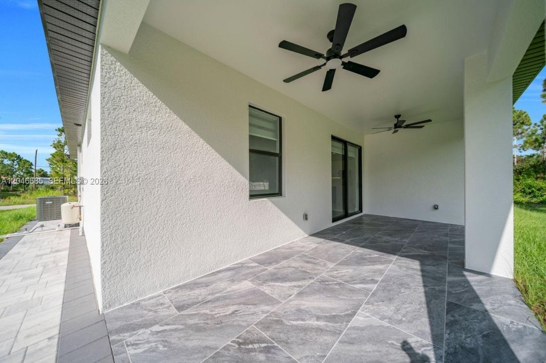 En Venta: $369,900 (3 camas, 2 baños, 0 Pies cuadrados)