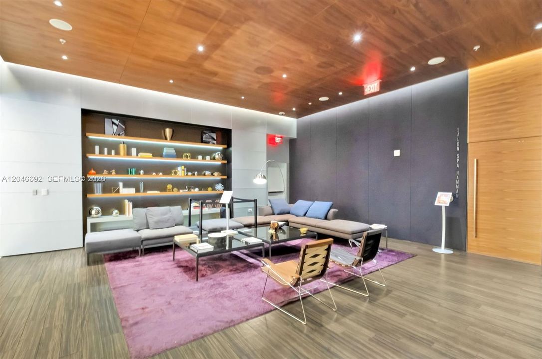 For Sale: $1,199,000 (2 beds, 2 baths, 1407 Square Feet)