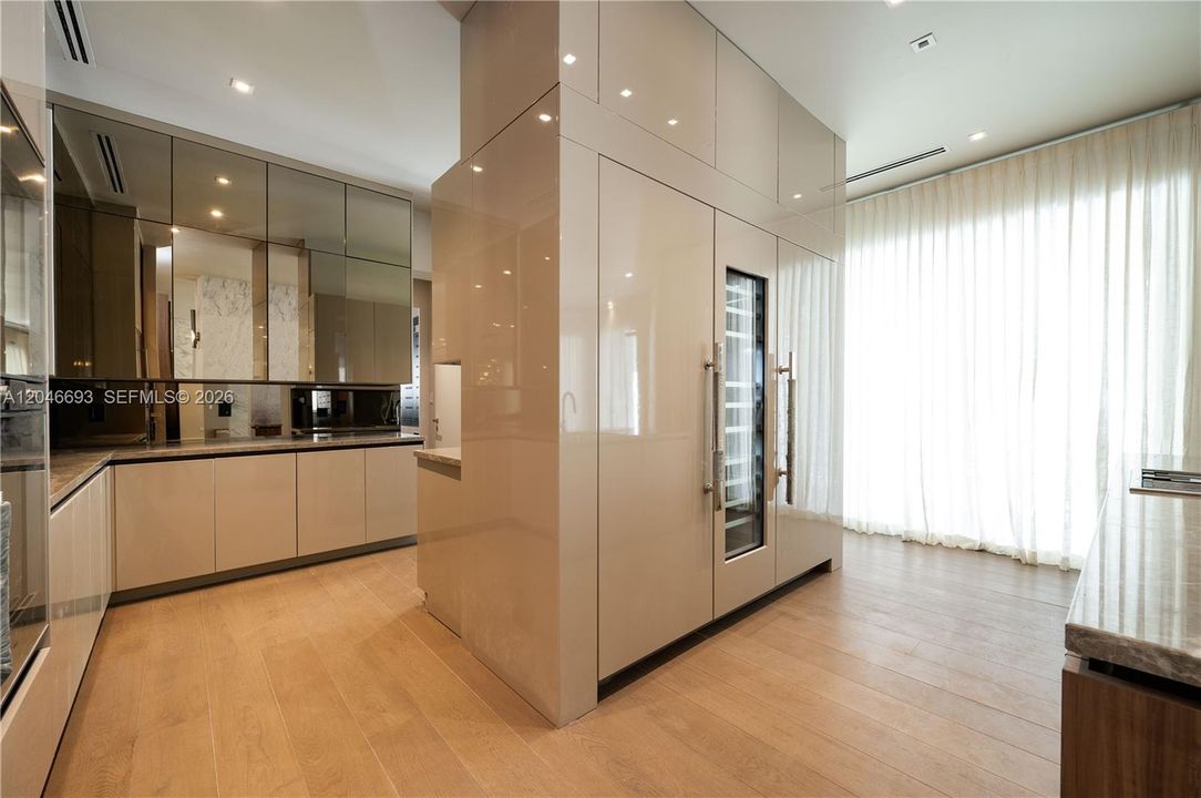 En Venta: $6,350,000 (7 camas, 7 baños, 6353 Pies cuadrados)