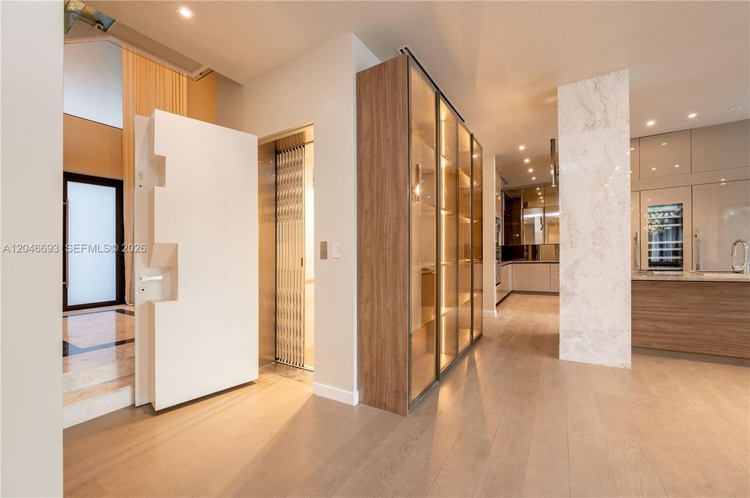 En Venta: $6,350,000 (7 camas, 7 baños, 6353 Pies cuadrados)