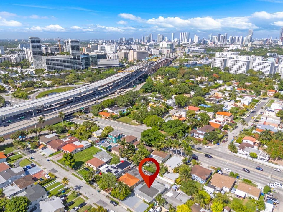 На продажу: $720,000 (2 спален, 1 ванн, 1758 Квадратных фут)