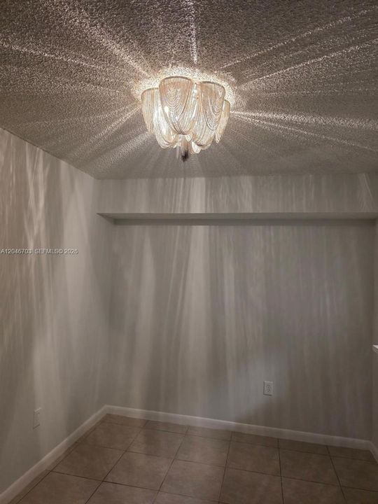 В аренду: $2,000 (2 спален, 2 ванн, 898 Квадратных фут)