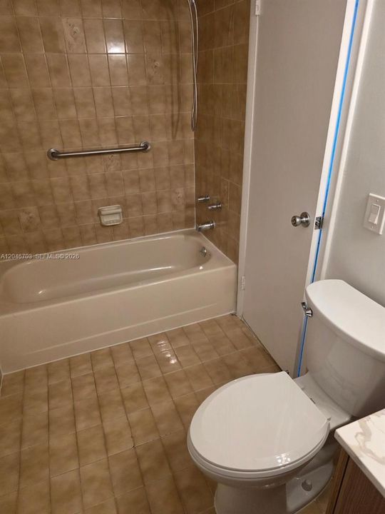 В аренду: $2,000 (2 спален, 2 ванн, 898 Квадратных фут)