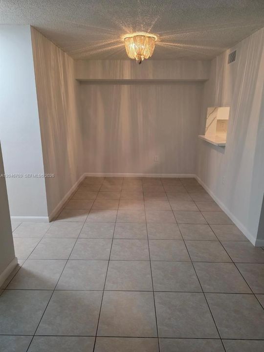 В аренду: $2,000 (2 спален, 2 ванн, 898 Квадратных фут)