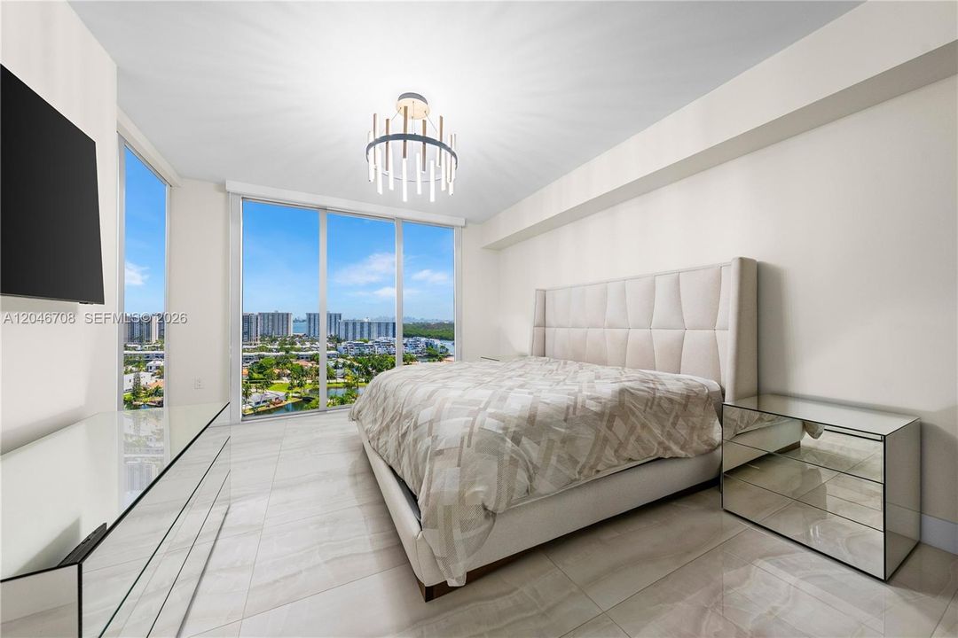 En Venta: $1,400,000 (3 camas, 3 baños, 1892 Pies cuadrados)