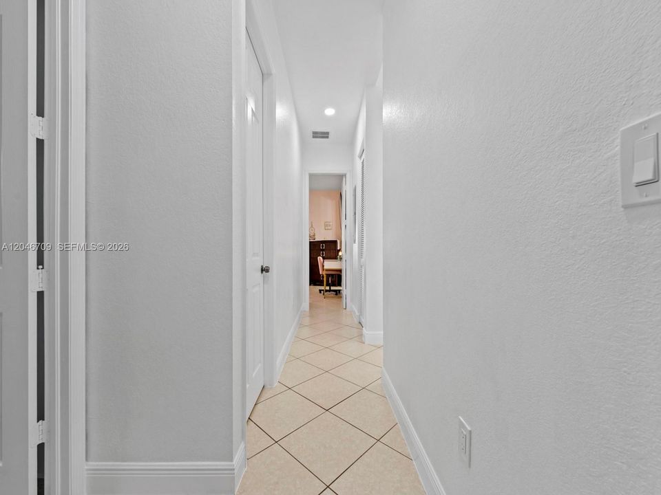 For Sale: $895,000 (4 beds, 3 baths, 2106 Square Feet)