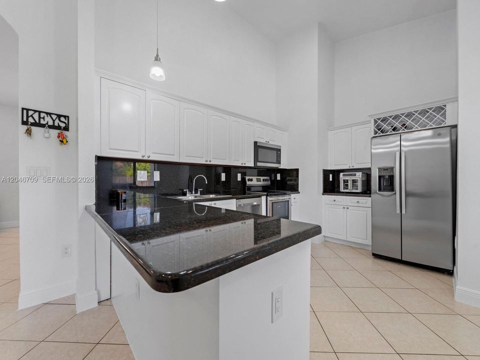 For Sale: $895,000 (4 beds, 3 baths, 2106 Square Feet)