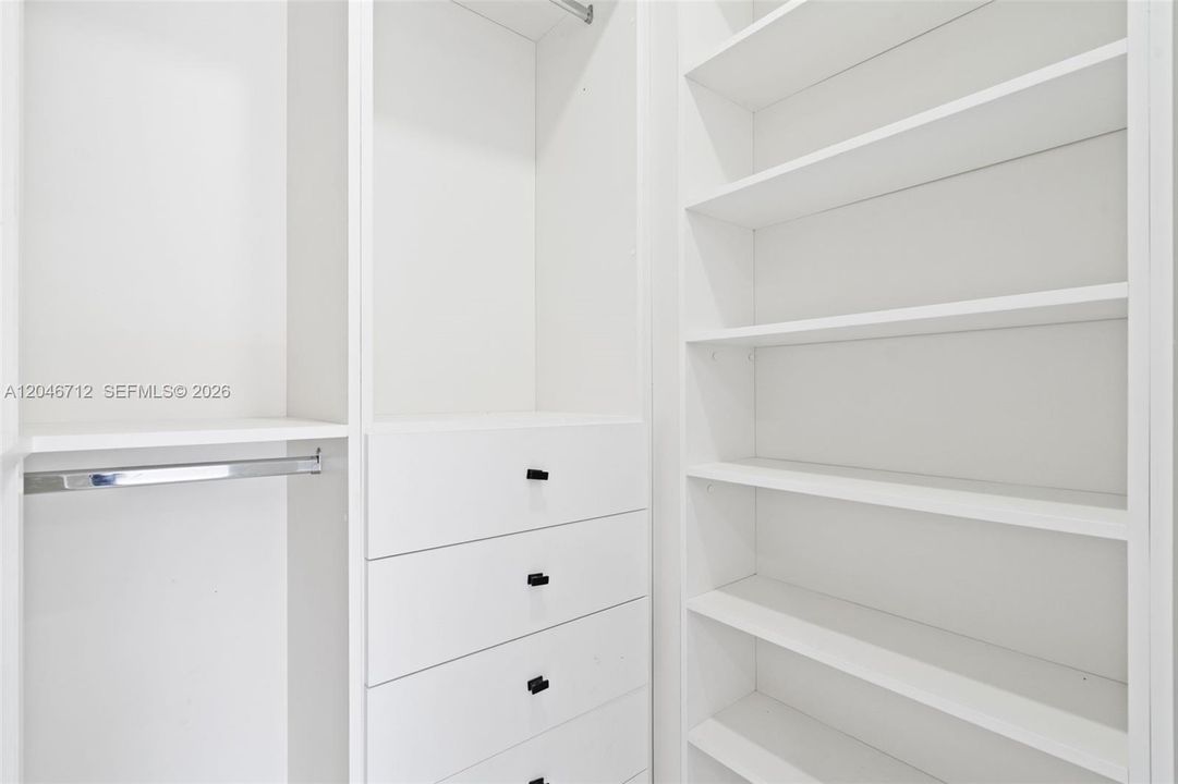 For Rent: $5,000 (3 beds, 3 baths, 1498 Square Feet)