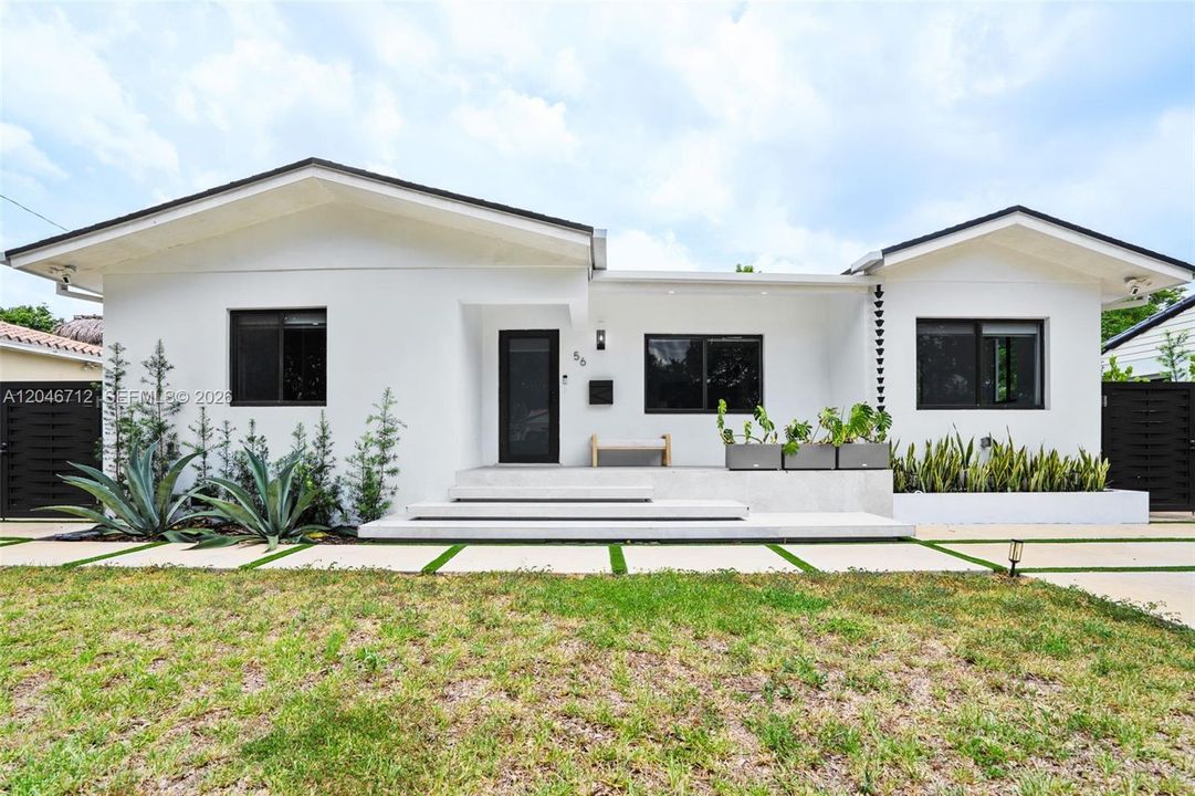 For Rent: $5,000 (3 beds, 3 baths, 1498 Square Feet)