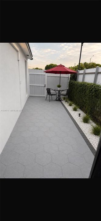 For Rent: $1,500 (1 beds, 1 baths, 1678 Square Feet)