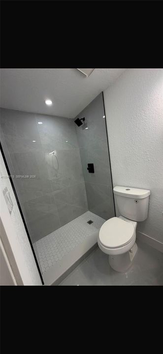 For Rent: $1,500 (1 beds, 1 baths, 1678 Square Feet)