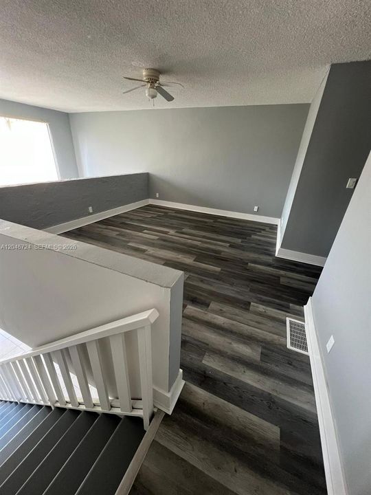 For Rent: $1,700 (1 beds, 1 baths, 943 Square Feet)