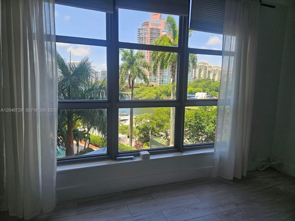 В аренду: $3,800 (2 спален, 2 ванн, 1361 Квадратных фут)