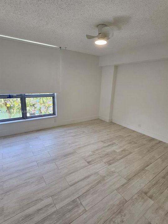 В аренду: $3,800 (2 спален, 2 ванн, 1361 Квадратных фут)